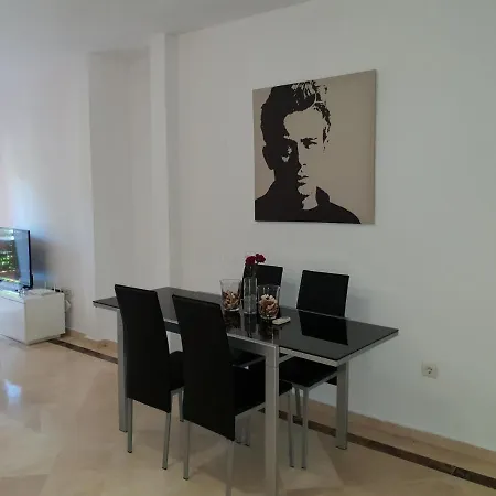 - Apartamento 9b, Urb. Jardines Del Rio Apartment Marbella